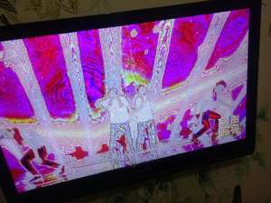 夏普電視開(kāi)機(jī)為什么黑屏閃屏夏普電視閃屏維修