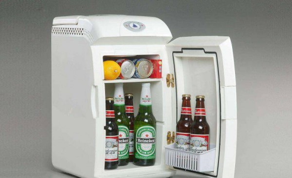 冰箱風扇響怎么回事？