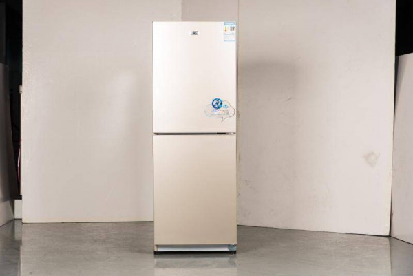 電冰箱通電后無反應是怎么回事?