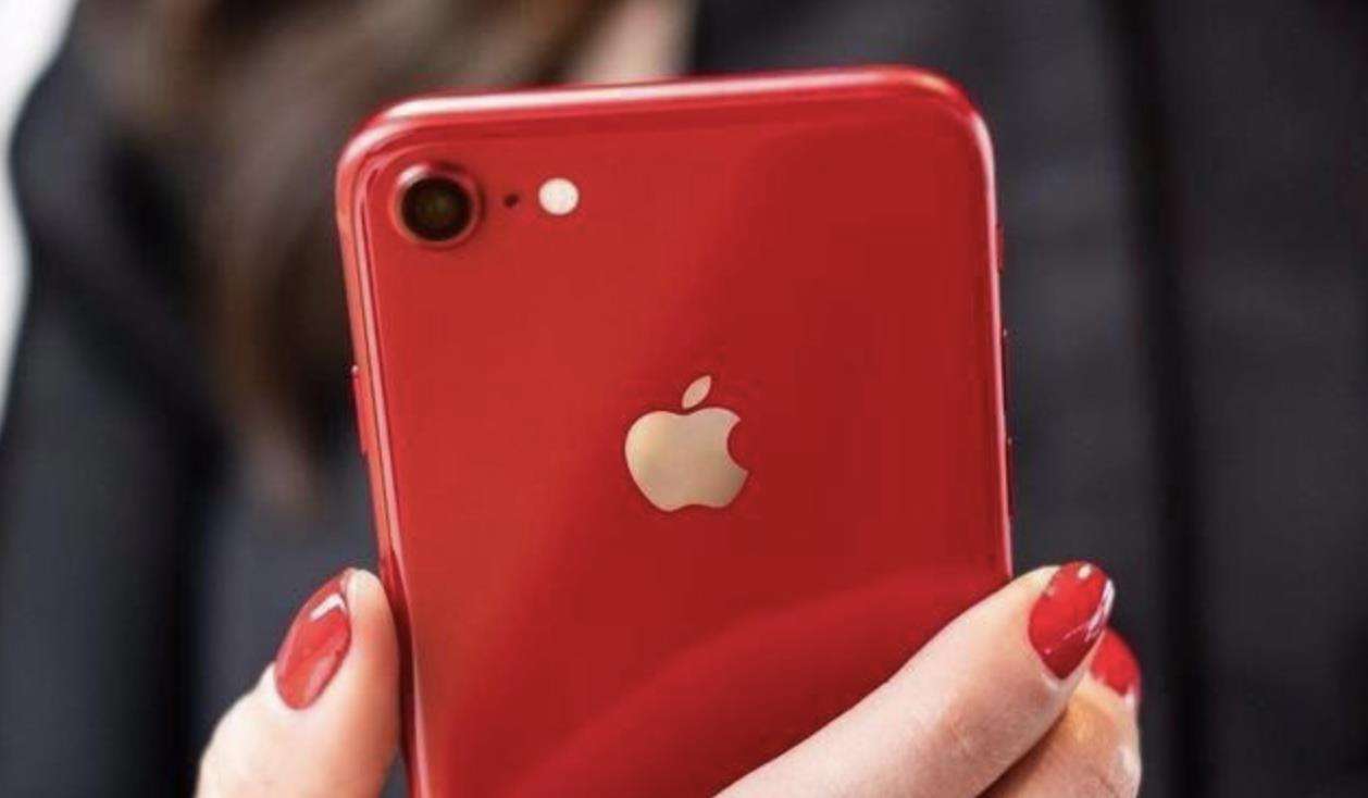 國產手機紛紛漲價，為何蘋果逆勢而為，大幅度降價銷售？