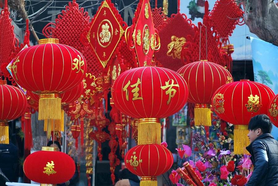 春節期間手機磕破導致無法使用，應該怎么辦？