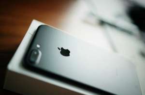 iPhone7 plus手機突然黑屏怎么維修？