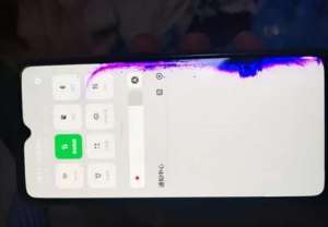 手機屏幕碎了有哪些注意事項？如何換手機屏幕才不會被坑？