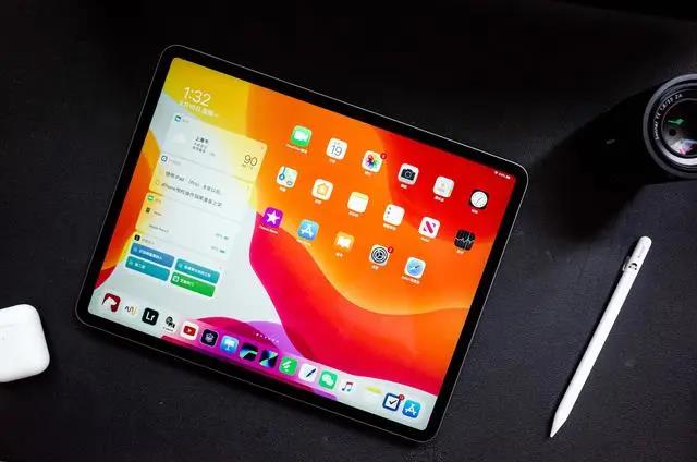 蘋果iOS要成iPhone OS ，網友：改得好