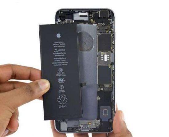 iphone電池更換庫(kù)存告罄，蘋(píng)果低價(jià)換電池或延遲