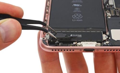 新型智能手機的特殊功能，不用時沒感覺，用完后“真香”！