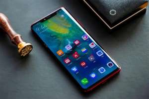 手機屏幕上面出現黑色方塊，是怎么回事？